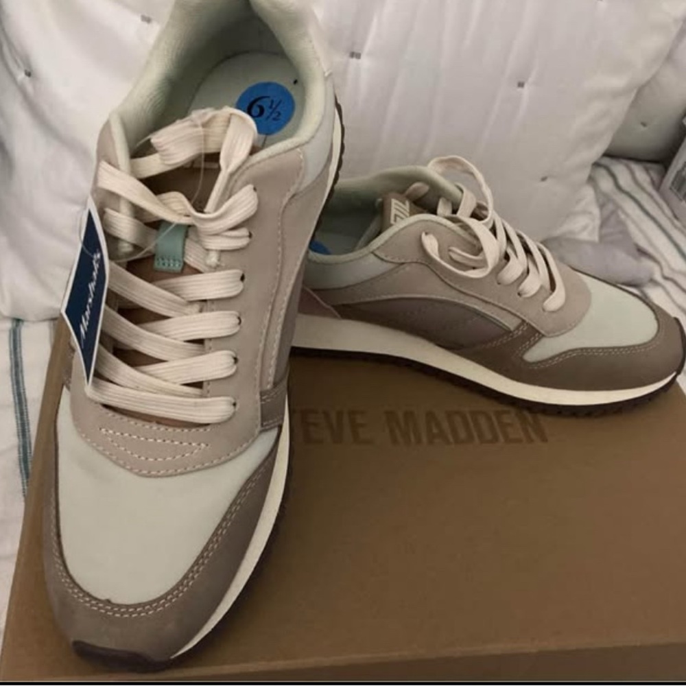 Steve Madden Cream and Gray Athletic Shoes